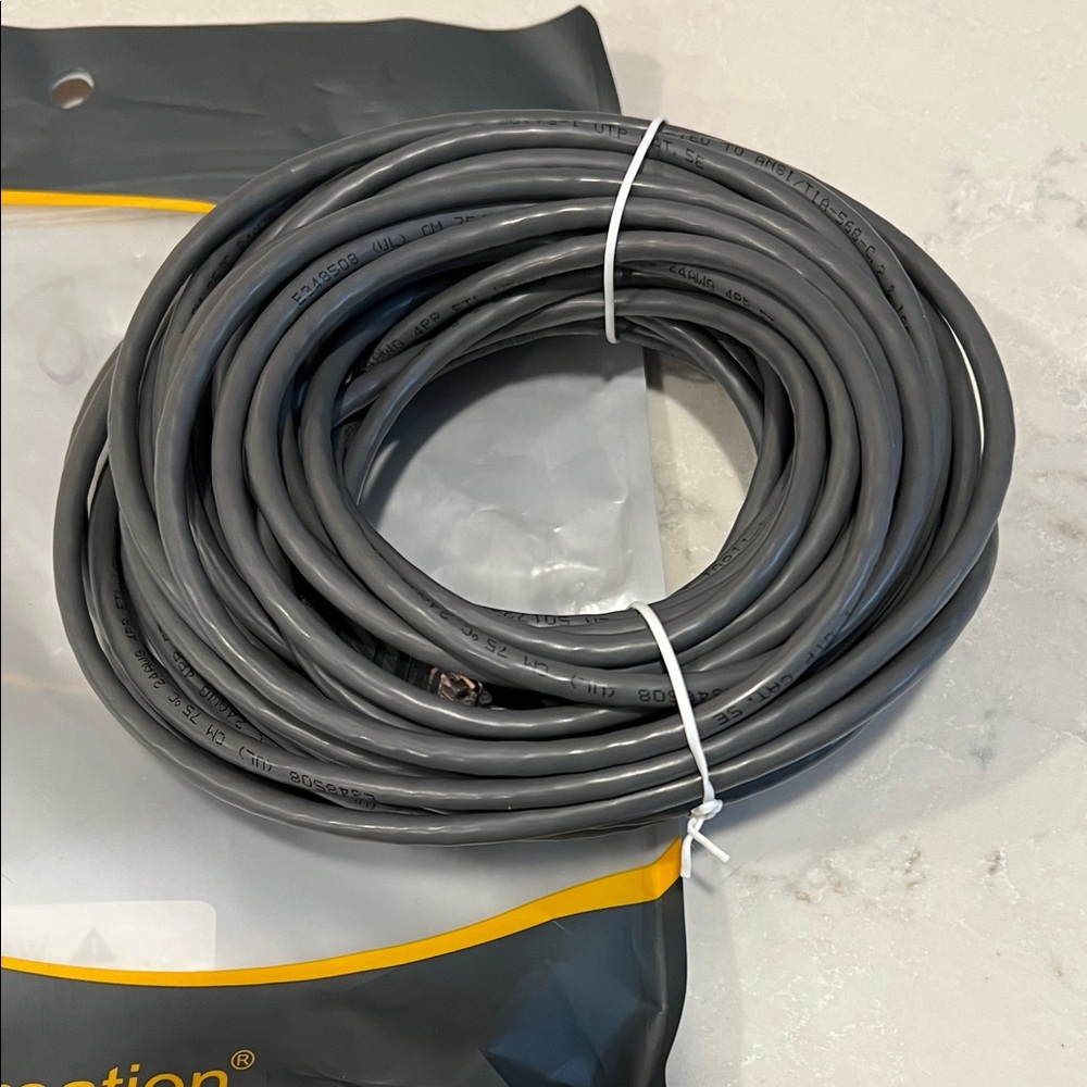 CableCreation Cat 5e UTP Cable 15.3 (50 ft) Grey NWT - Picture 3 of 5